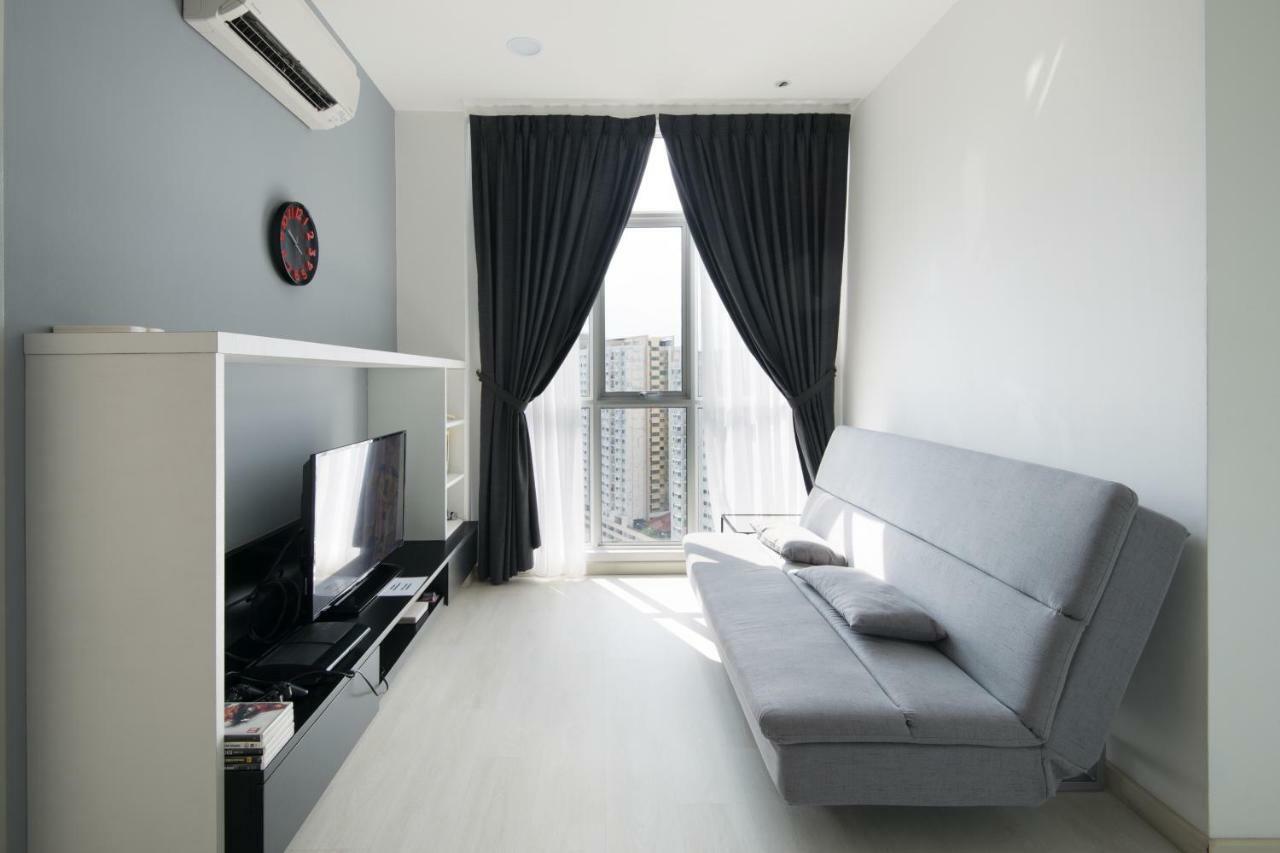 Straits Garden Suites, * George Town